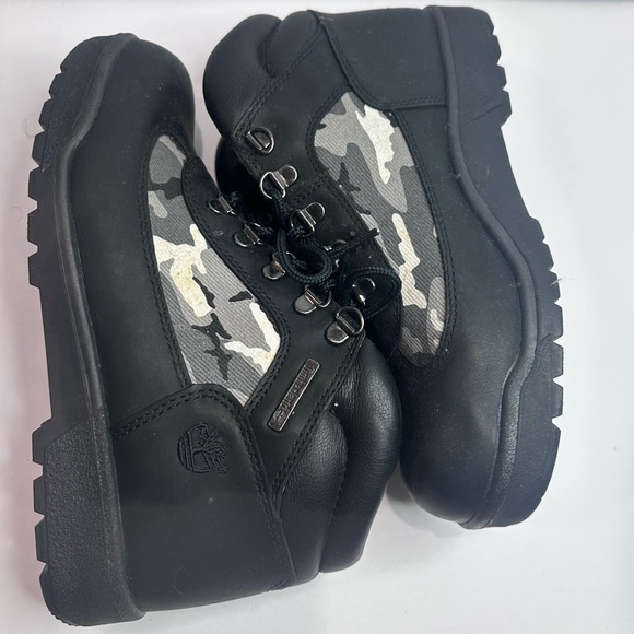 Kids Timberland Black Camouflage Shoes sz.7y - Picture 7 of 7